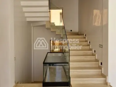 Magnifique villa à vendre à Route d'Agadir Essaouira. Superficie 318 m². Meublé