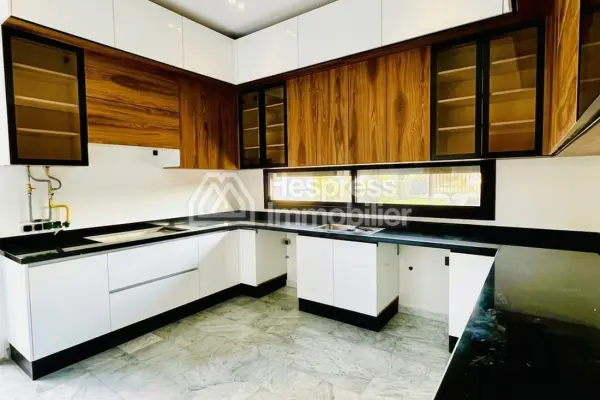Villa 3 façades en vente sur résidence Akenza