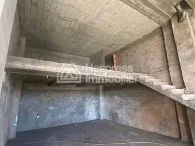 Commercial premises for sale at Route de Safi . Area 145 m². Double glazing and reinforced door.