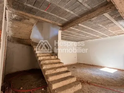 Commercial premises for sale at Route de Safi . Area 145 m². Double glazing and reinforced door.