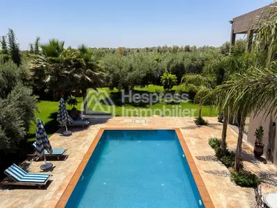 Villa atlas en vente a marrakech route de fez Titrée
