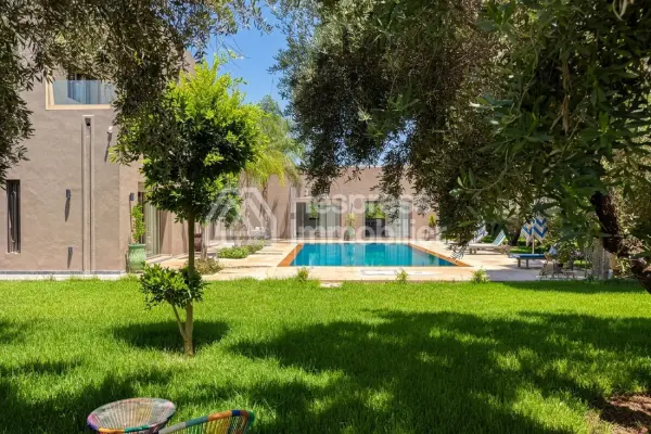 Villa atlas en vente a marrakech route de fez Titrée