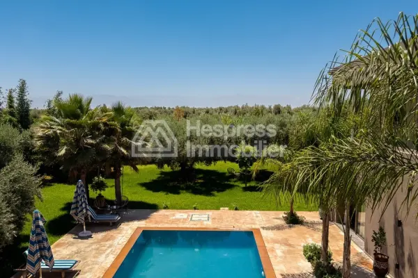 Villa atlas en vente a marrakech route de fez Titrée