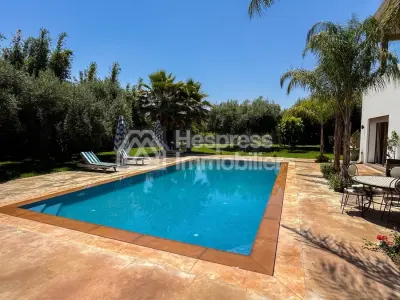 Villa atlas en vente a marrakech route de fez Titrée