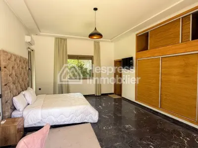 Villa atlas en vente a marrakech route de fez Titrée