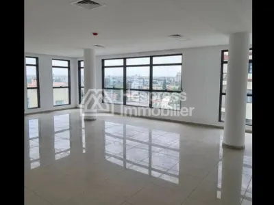 Bureau à louer, 100m² à Casablanca