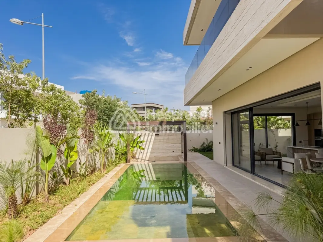 Villa de luxe Finition Haut Standin Bien Exposée