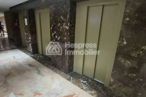 Bureau à louer, 100m² à Casablanca