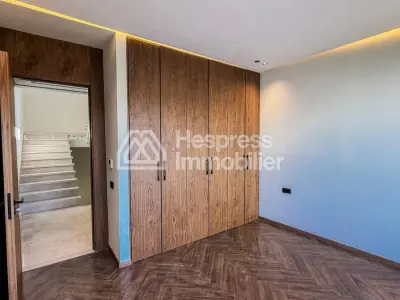 Villa de luxe Finition Haut Standin Bien Exposée