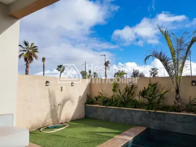 Villa récemment construite par le propriétaire