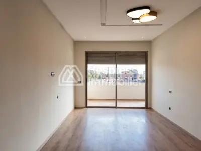 Villa récemment construite par le propriétaire