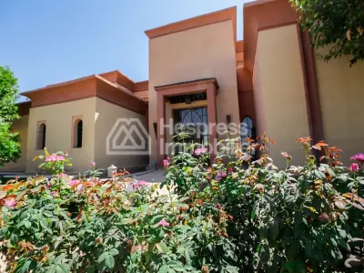 Demeure Luxueuse En Vente A Marrakech Avec VNA