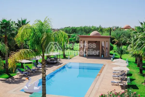 Demeure Luxueuse En Vente A Marrakech Avec VNA