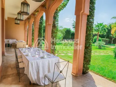 Demeure Luxueuse En Vente A Marrakech Avec VNA