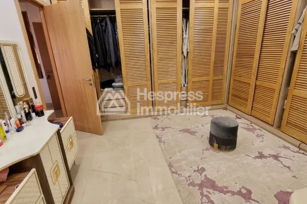 Villa Contemporaine au Quartier Agdal Marrakech