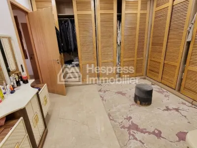 Villa Contemporaine au Quartier Agdal Marrakech
