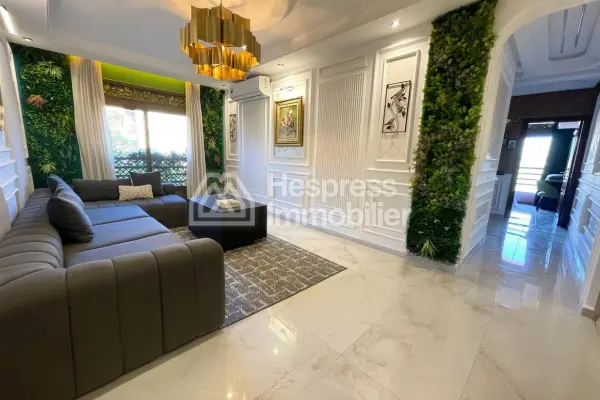 High-end apartment in Hivernage