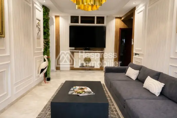 High-end apartment in Hivernage