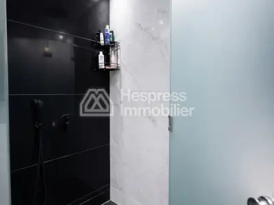 High-end apartment in Hivernage
