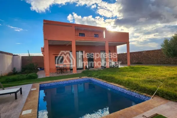 Villa avec Piscine privé