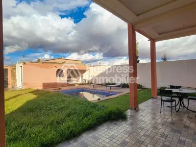 Villa avec Piscine privé