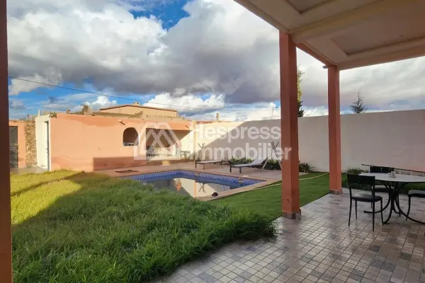 Villa avec Piscine privé