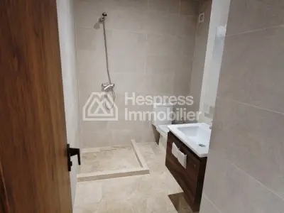 Luxury Apartment with Swimming Pool