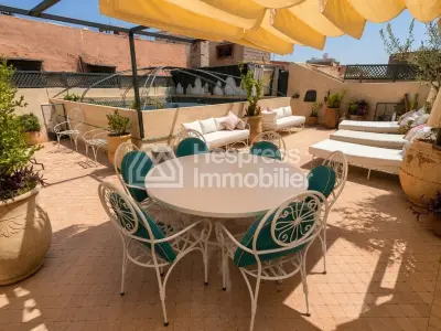 Riad titré avec bassin et terrasse à Bab Aylan