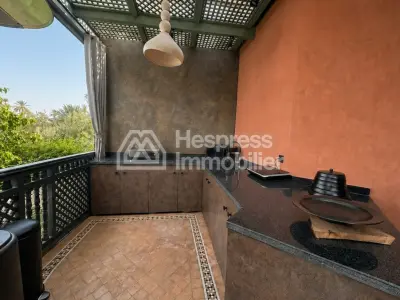 Appartement rénové avec vaste terrasse Palmeraie