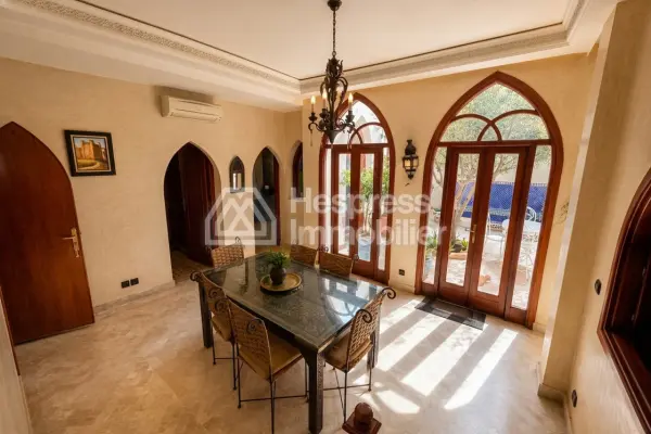 فيلا رياض ذات الطابع النخيل من مراكش