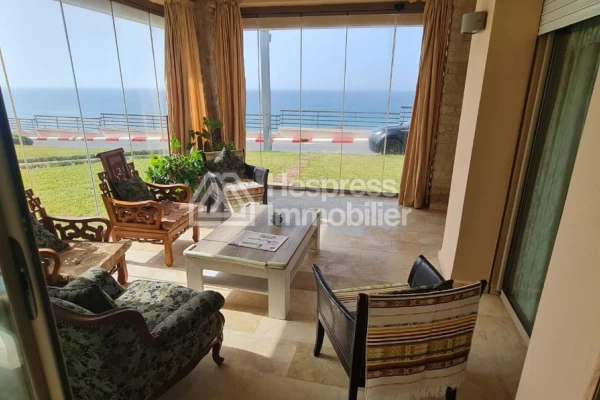 Apartment for sale, 3 bedrooms in Plage des Nations