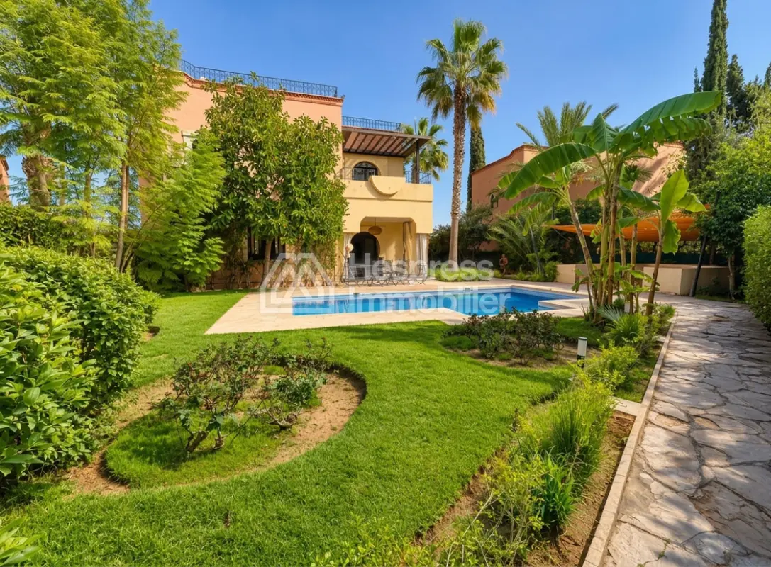 Villa de charme avec piscine à Marrakech