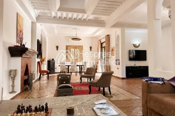 Villa de charme avec piscine à Marrakech
