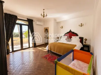 Villa de charme avec piscine à Marrakech