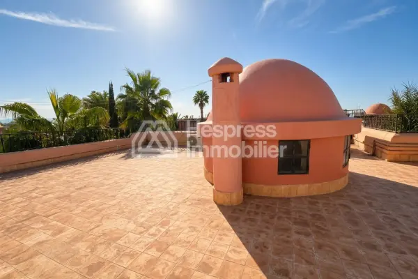 Charming villa with swimming pool in Marrakech