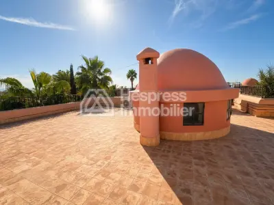 Villa de charme avec piscine à Marrakech