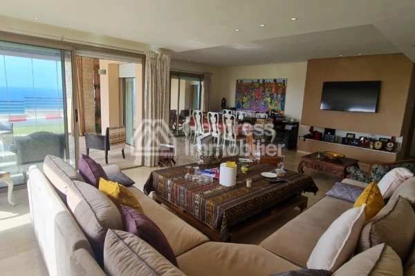 Apartment for sale, 3 bedrooms in Plage des Nations