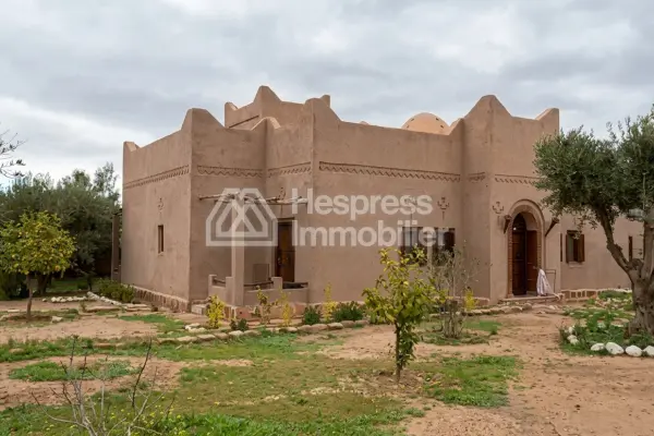 Villa à vendre sur la Route d'Ourika avec VNA