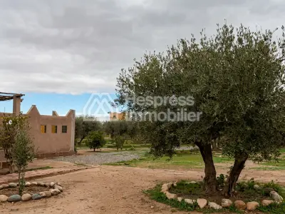 Villa à vendre sur la Route d'Ourika avec VNA
