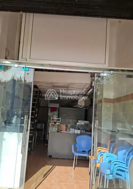 Snack à louer bien équipé à Abwab Gueliz