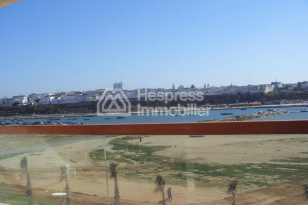 Magnificent 3-bedroom apartment for sale with panoramic views of the Bouregreg