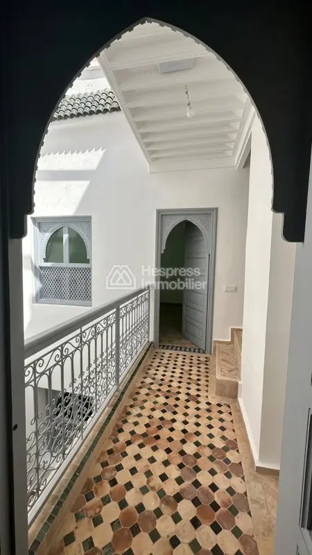 Riad Rénové & réquisition à vendre à Kaat Benahid