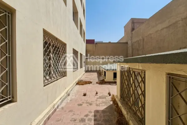 مصنع من 4 طوابق، مساحته 2900 متر مربع، موريتانيا