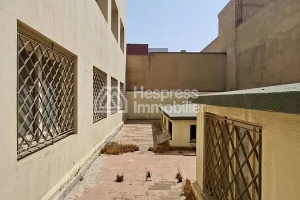 مصنع من 4 طوابق، مساحته 2900 متر مربع، موريتانيا
