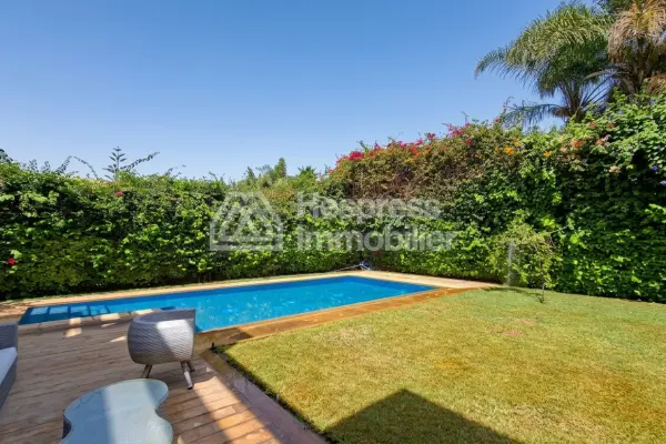 Villa 850 m², 4 bedrooms, large garden