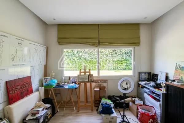 Villa 850 m², 4 bedrooms, large garden