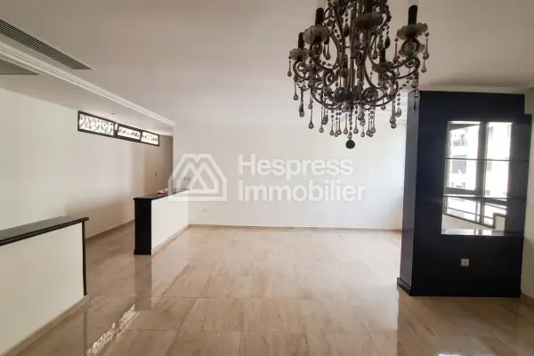 Apt 160 m² proche Ibnou Rochd Hôpital