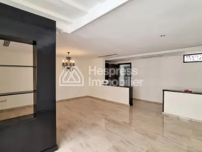 Apt 160 m² proche Ibnou Rochd Hôpital