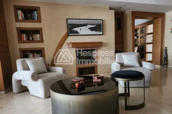 Apt 182 m² sans vis à vis 3 chambres