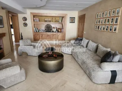 Apt 182 m² sans vis à vis 3 chambres